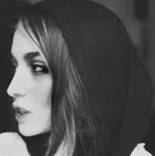 آرتچارت | آثار هنری هنرمند نیکی فلاح فر