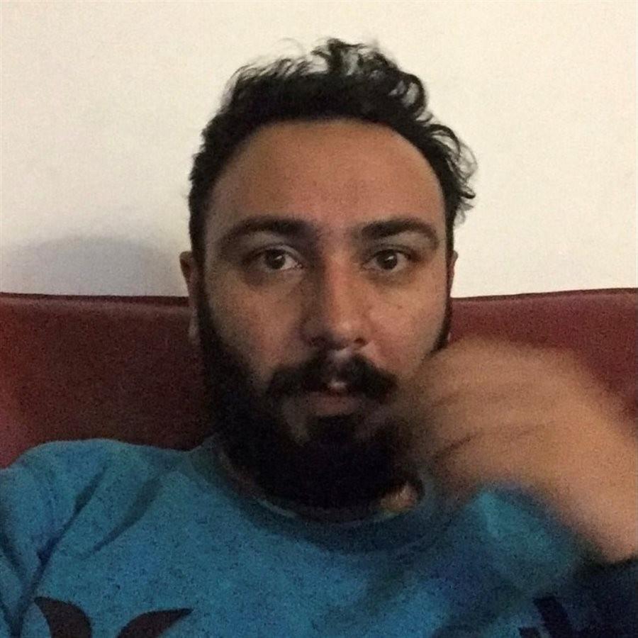 آرتچارت | آثار هنری هنرمند پیمان کنجکاو